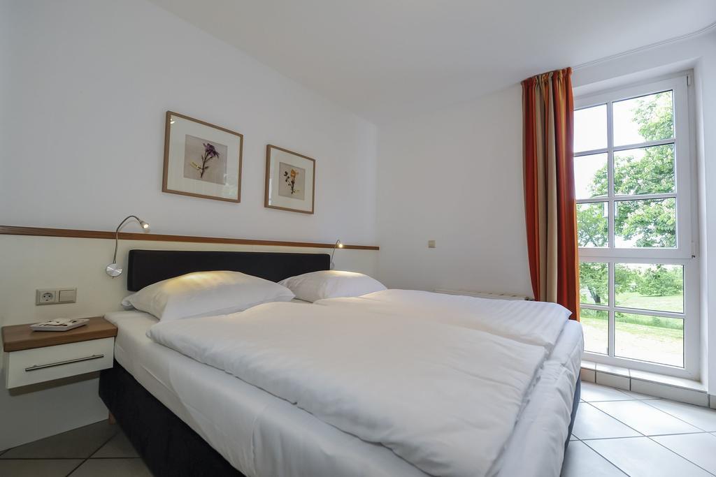 Apartmán Fewo Mit Meerblick, Gratis Nutzung Vom Ahoi Erlebnisbad Und Sauna In Sellin - Haus Blick Zur See Fewo 15 Goehren  Pokoj fotografie